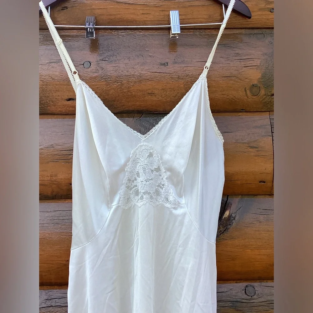 VINTAGE Nightie/Slip  IVORY SATIN LACE EVC SEARS - Picture 2 of 16